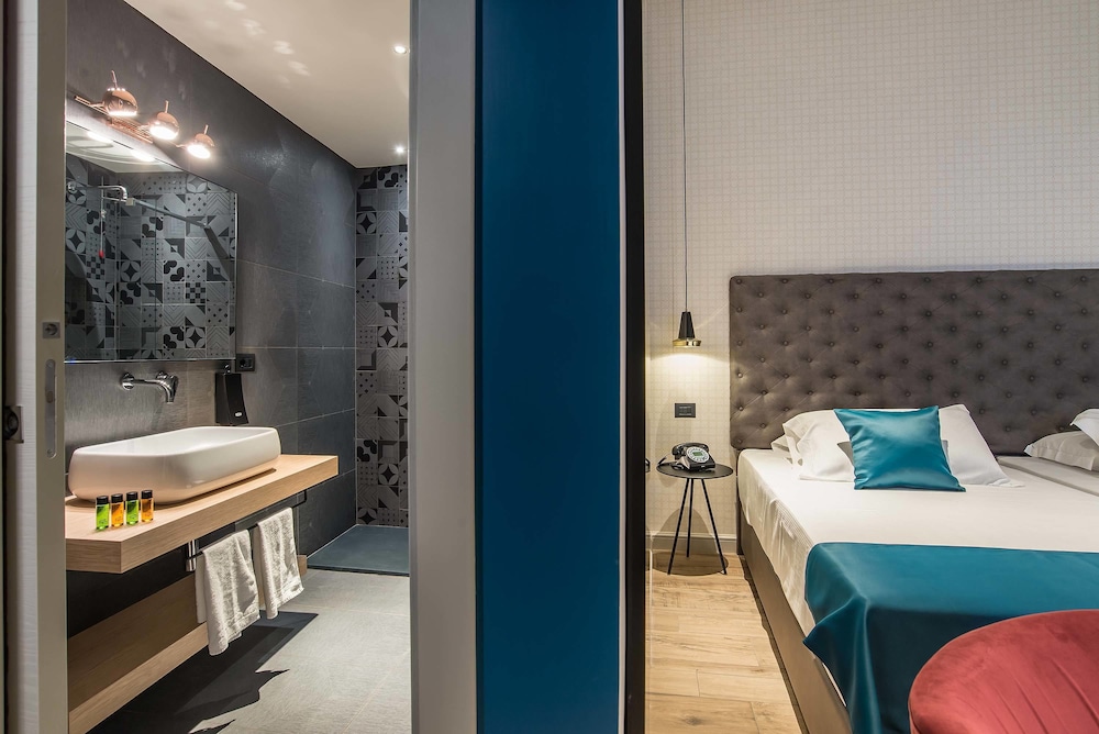 Standard Double Room, Ground Floor photo 2