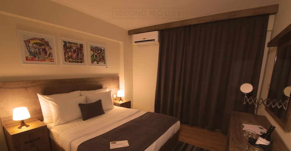 Business Studio Suite, Multiple Beds, Non Smoking, City View