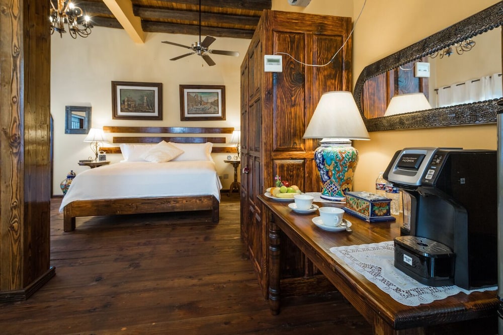 Deluxe Suite