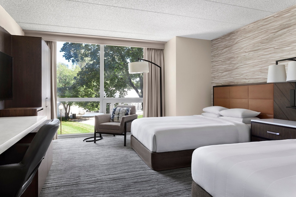 Room, 2 Double Beds (Mobility Accessible, Tub) - Photo 1