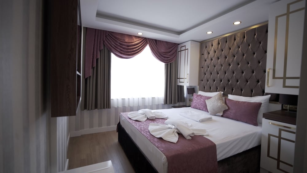 Standard Double Room, City View photo 2