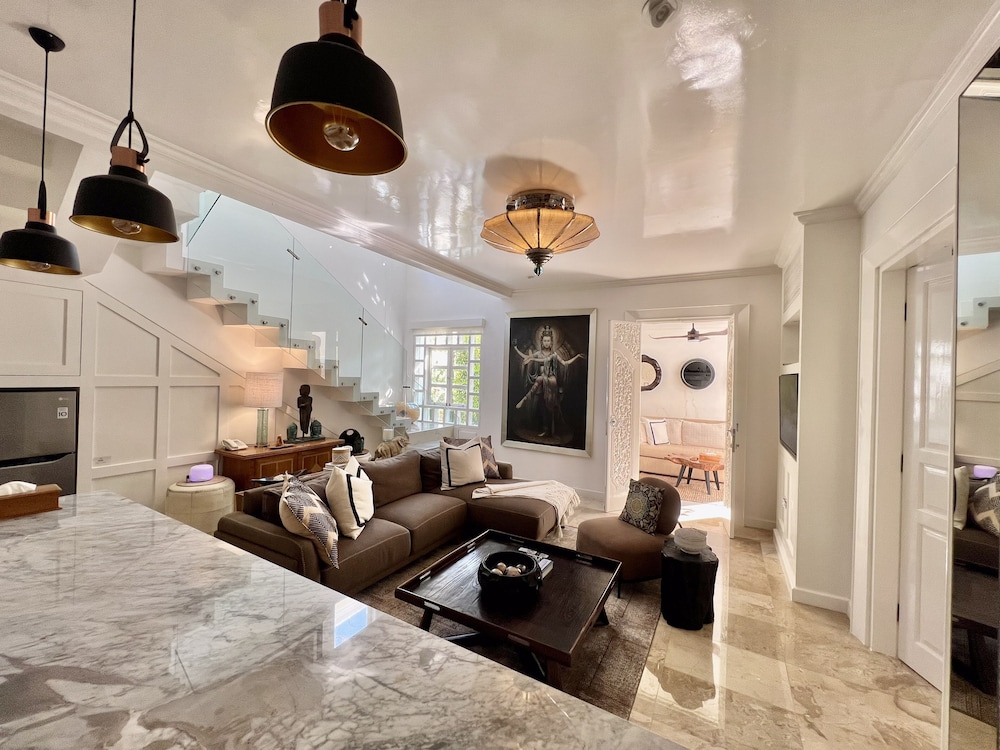 Luxury Villa, 2 Bedrooms, Poolside photo 1