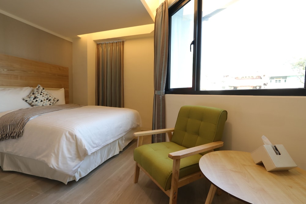 Elite Quadruple Room, 2 Double Beds photo 3