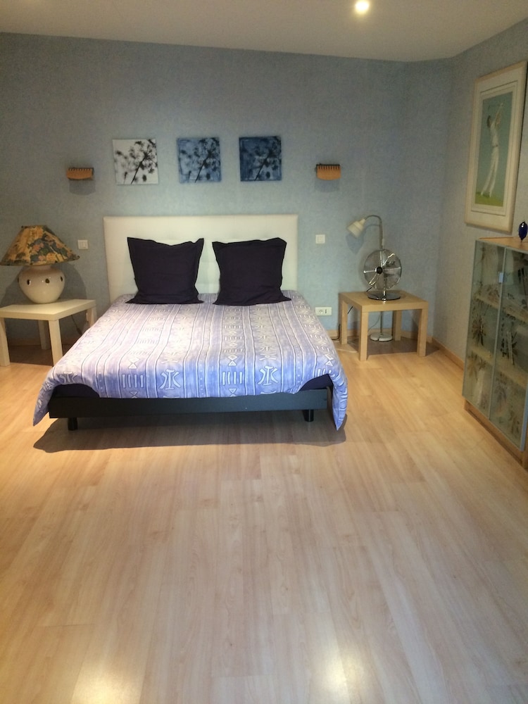 Double Room (Ocean)