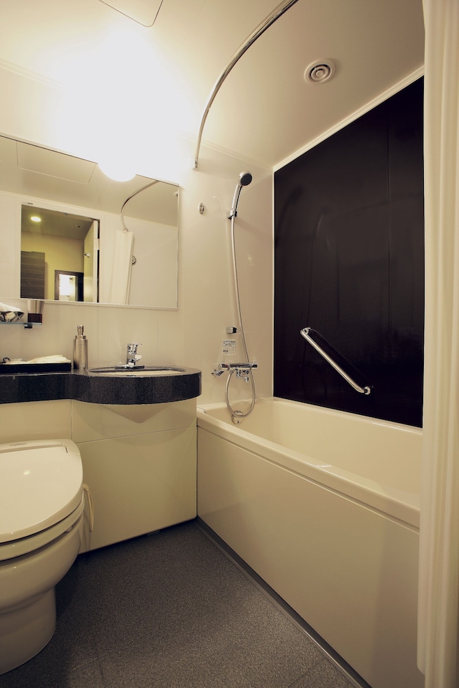 Superior Twin Room, Non Smoking - Photo 2