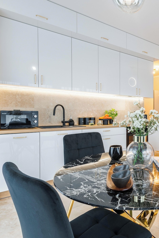 Premium Apartment, 2 Bedrooms - Photo 2