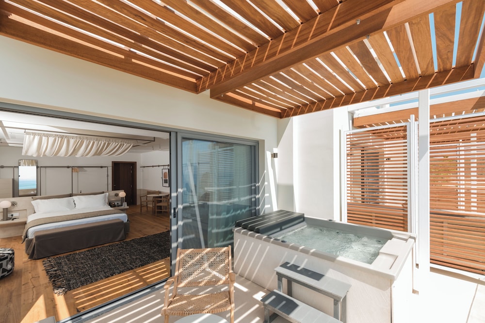 Premier Suite, Sea View, Executive Level