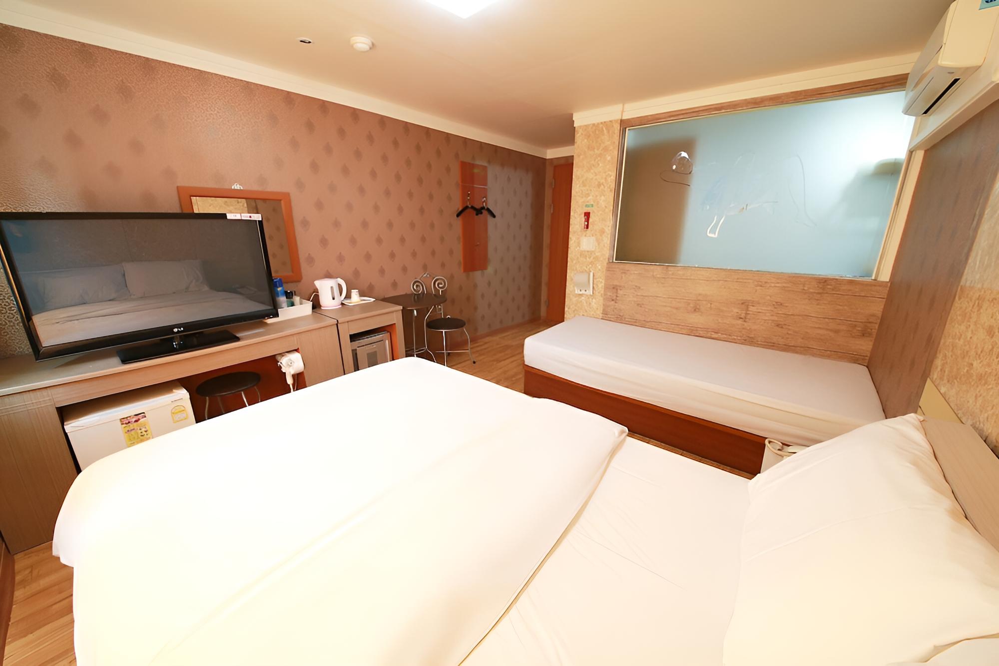 Room (Standard room (twin)) photo 3