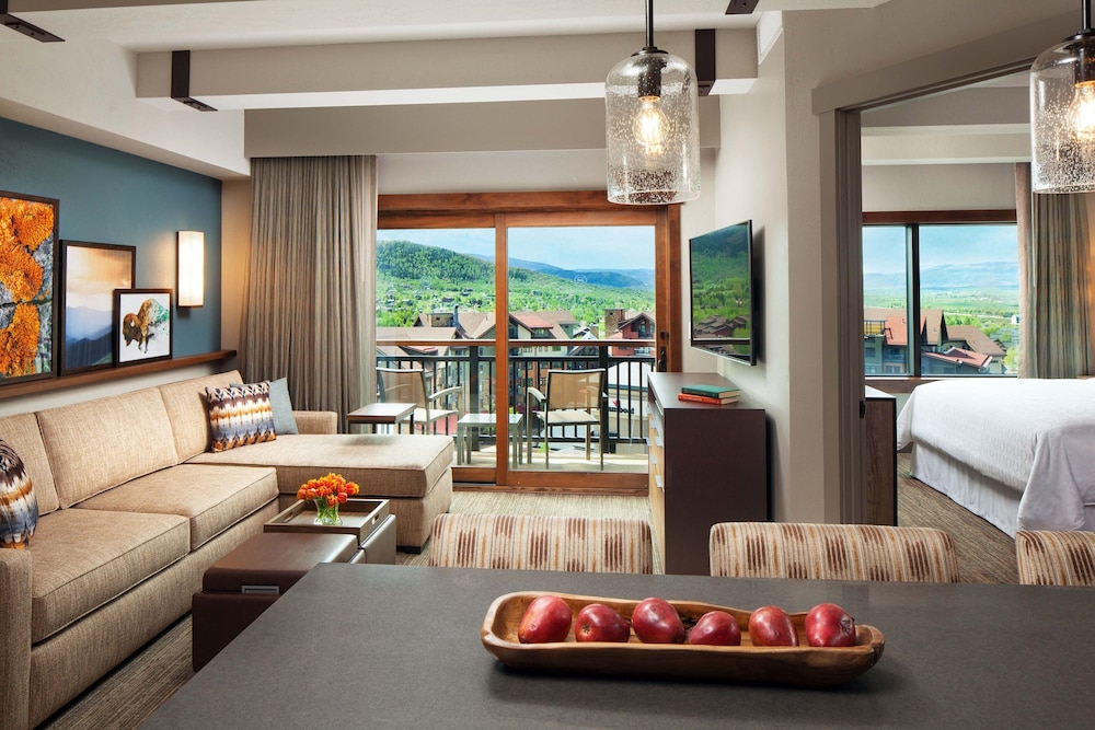 Villa, 2 Bedrooms, Balcony (E) - Photo 1