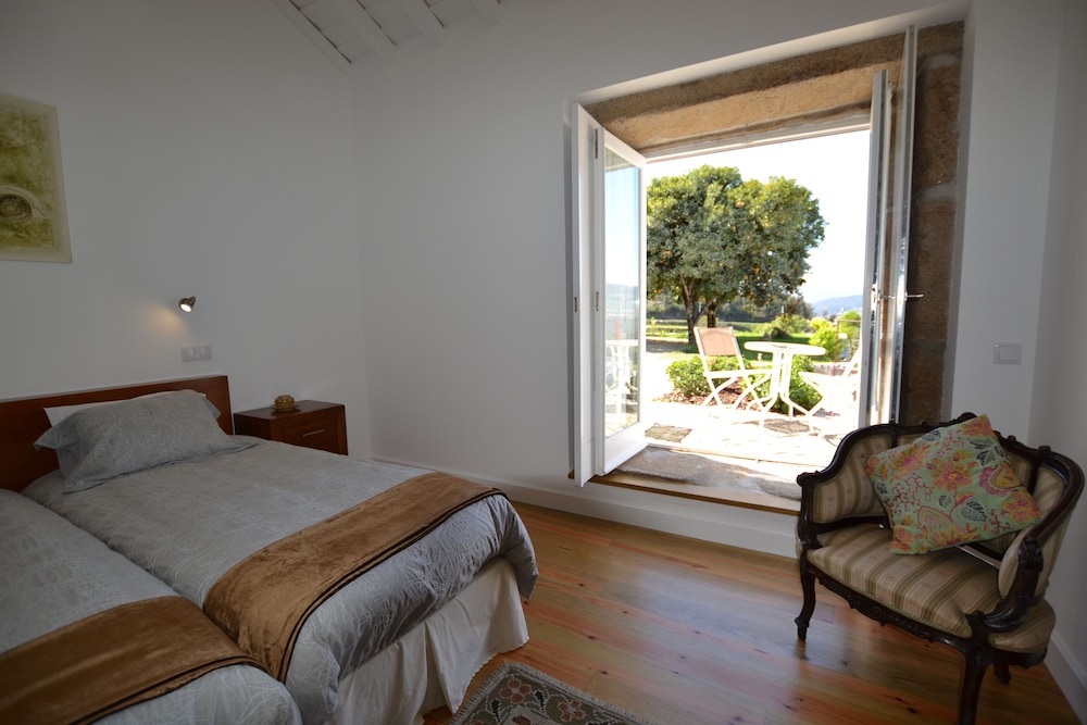 Double or Twin Room photo 3