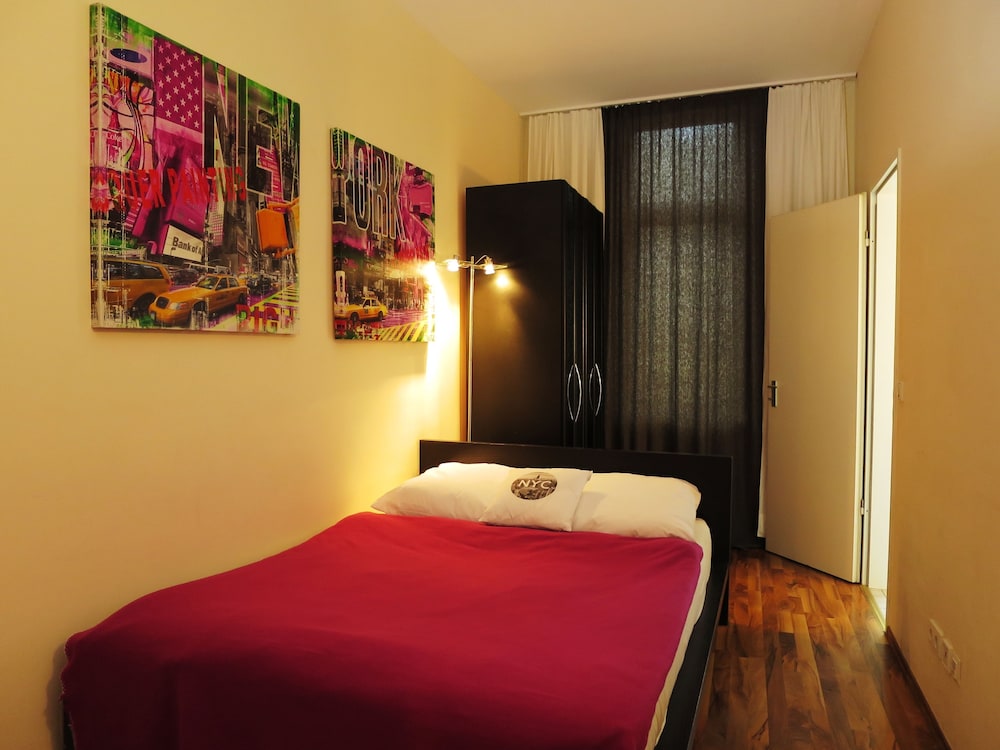 Design Double Room - Photo 13