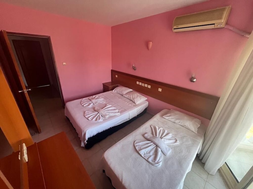 Family Apartment, 1 Bedroom, Kitchen, Sea View photo 1