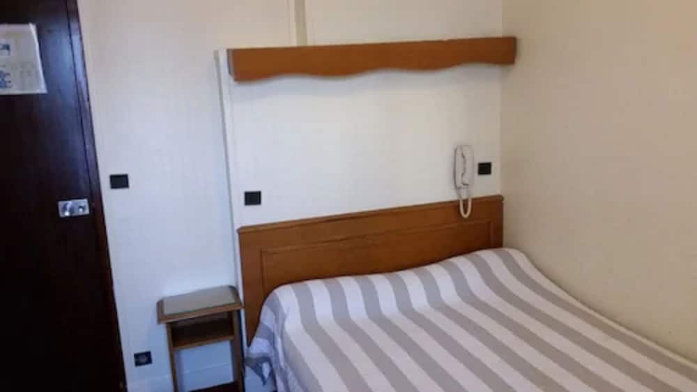Standard Single Room photo 3