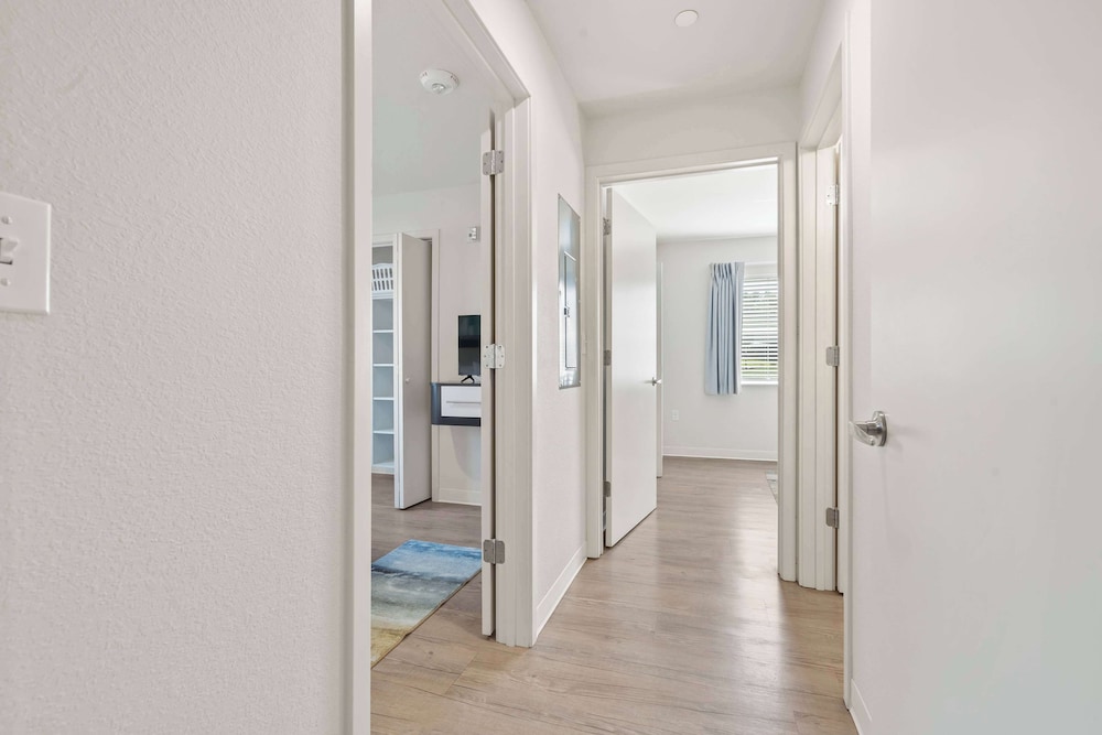 Suite, 3 Bedrooms, Accessible (Hearing) - Photo 17