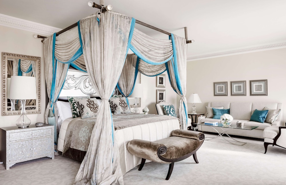 Palace Royal Suite - includes Host Service, Afternoon Tea, Evening Drinks, DRIFT Beach Club Access