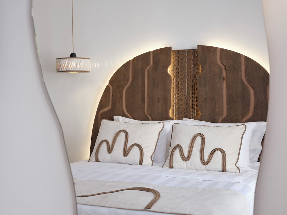 Deluxe Double Room With Pool View