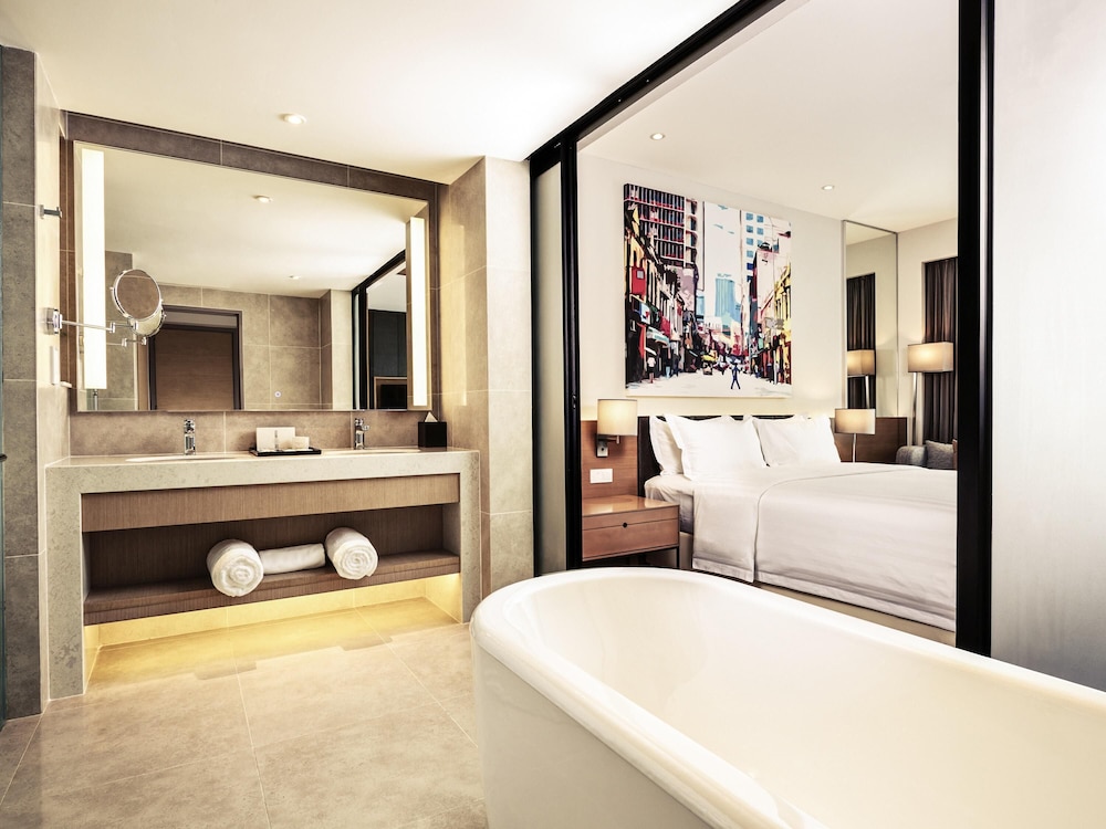 Suite, 1 Queen Bed photo 2