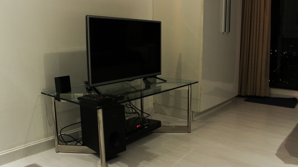 Standard Studio photo 2