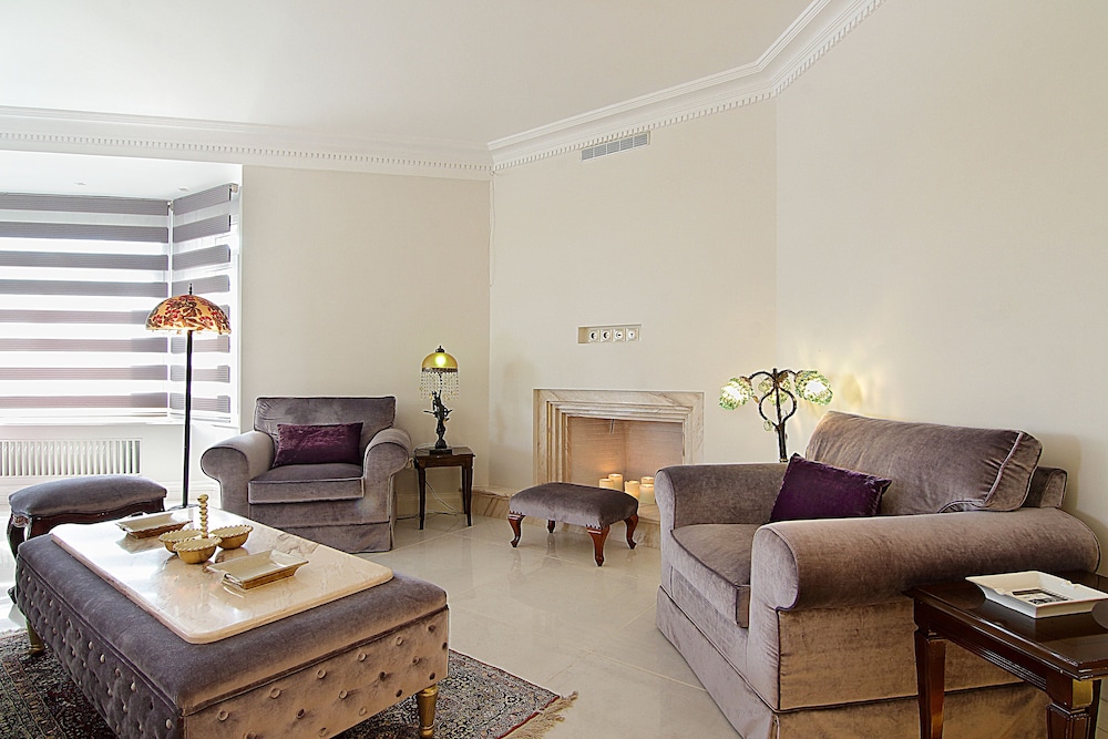 Luxury Apartment
