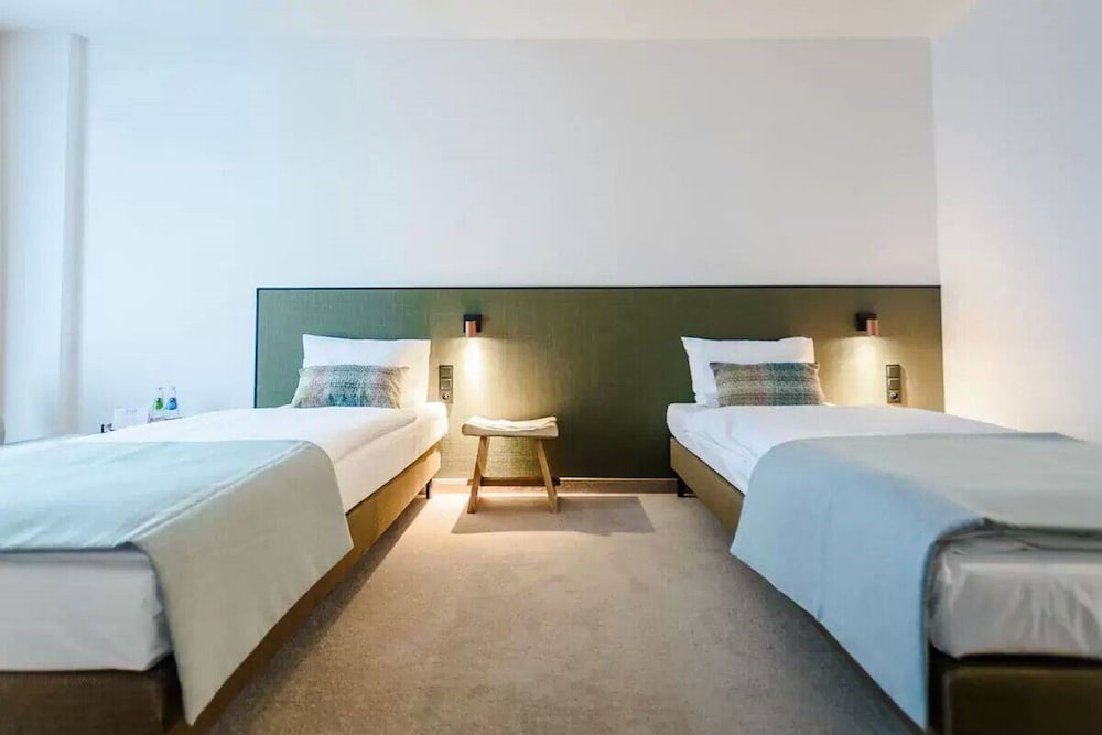 Twin Room - Photo 1