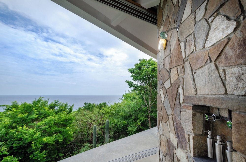 Premium Horizon View Room