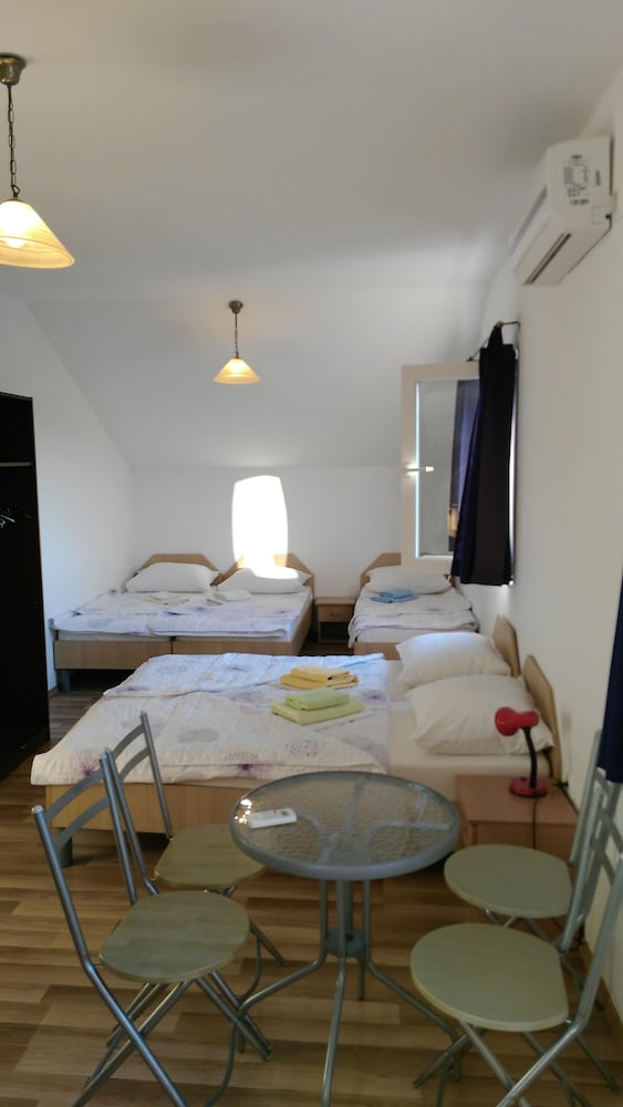 Family Apartment, Multiple Beds, Courtyard View photo 3