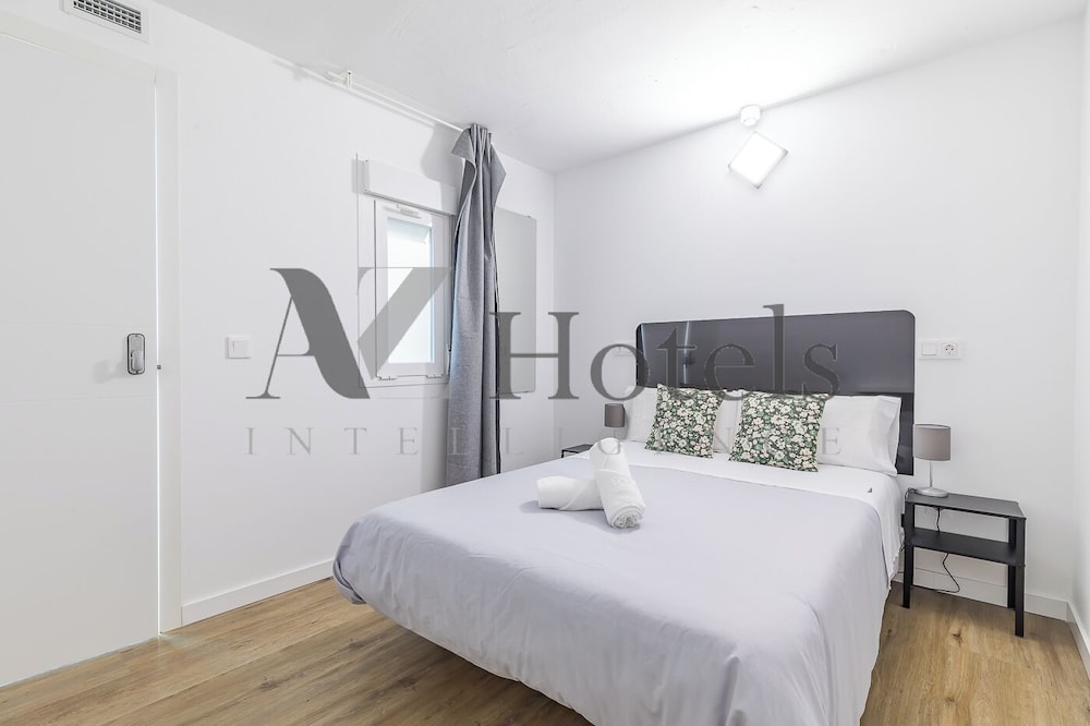 Economy Double Room, Non Smoking, Shared Bathroom photo 2