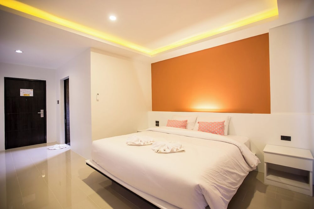 Deluxe Double Room, City View
