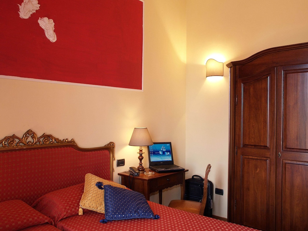 Standard Double Room, Ensuite, Courtyard View photo 1