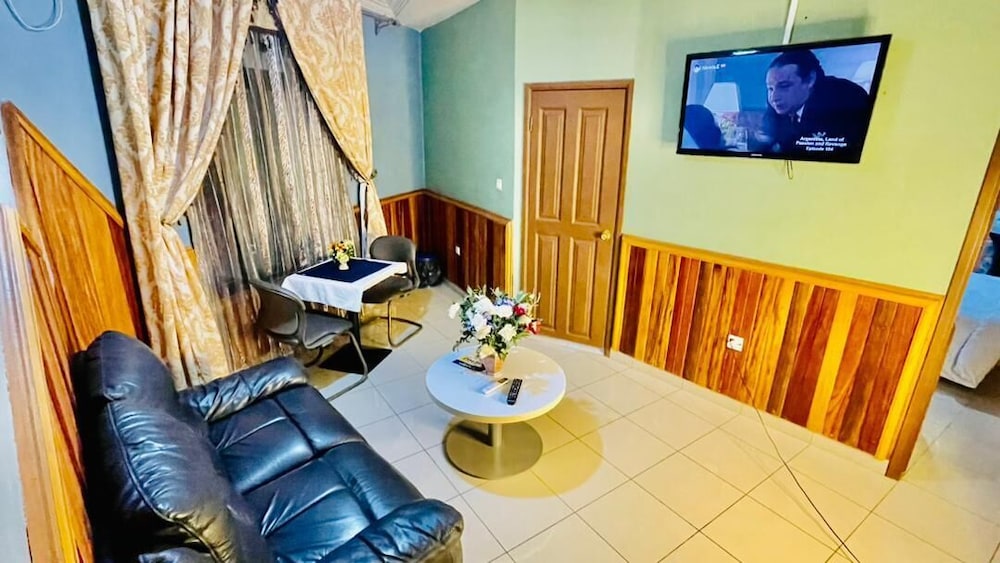 Luxury Studio Suite photo 3