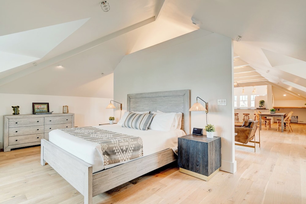 Luxury Studio Suite, Mountain View