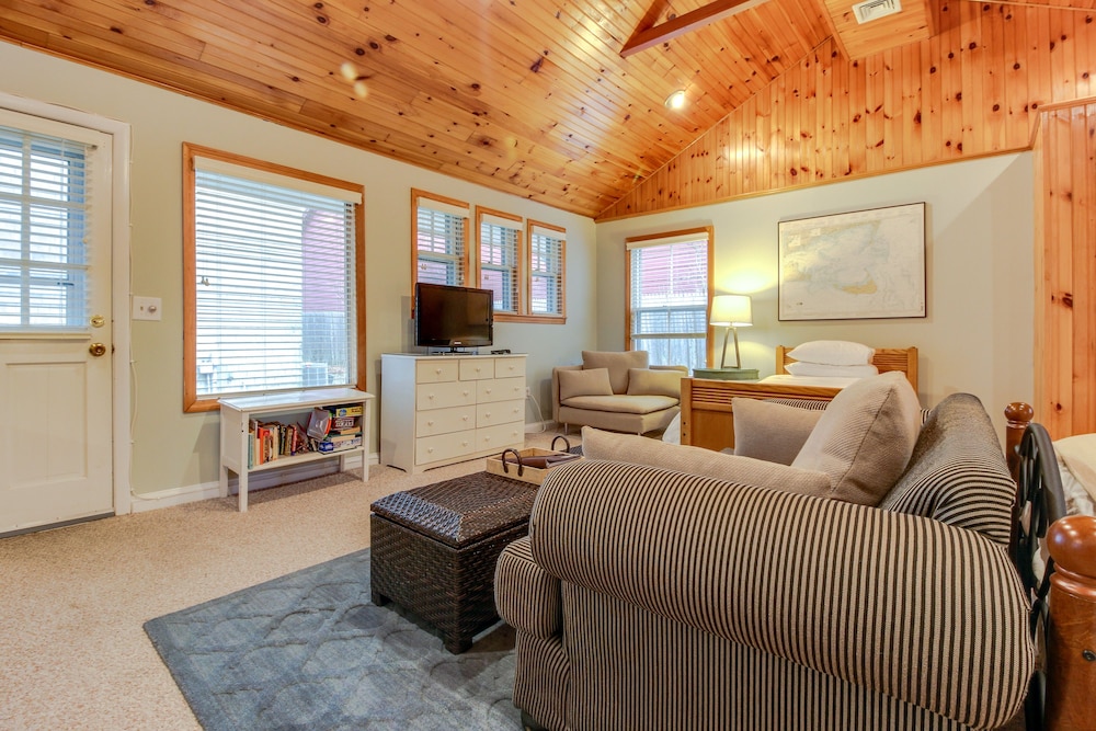 Studio Suite (Breakfast not included) photo 2