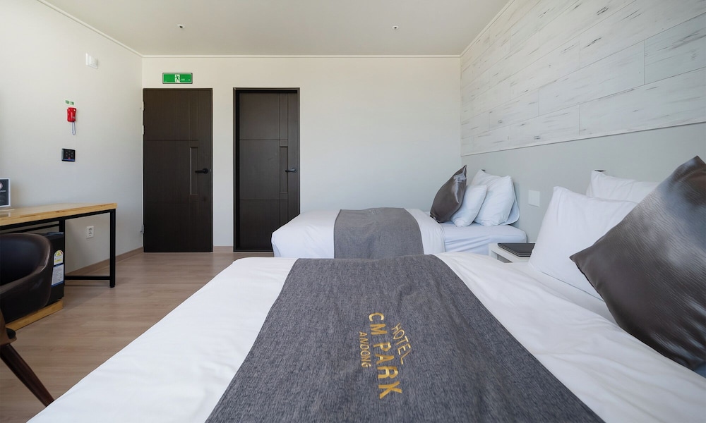 [First Served Deal] Superior Family Twin Room - Photo 6