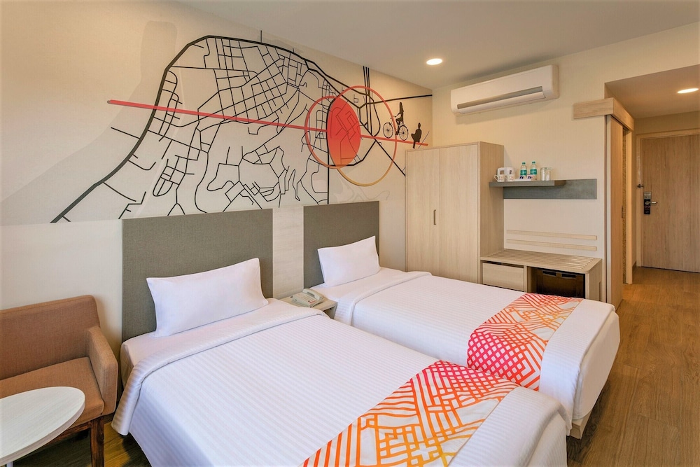 Luxe Twin Room - Photo 2
