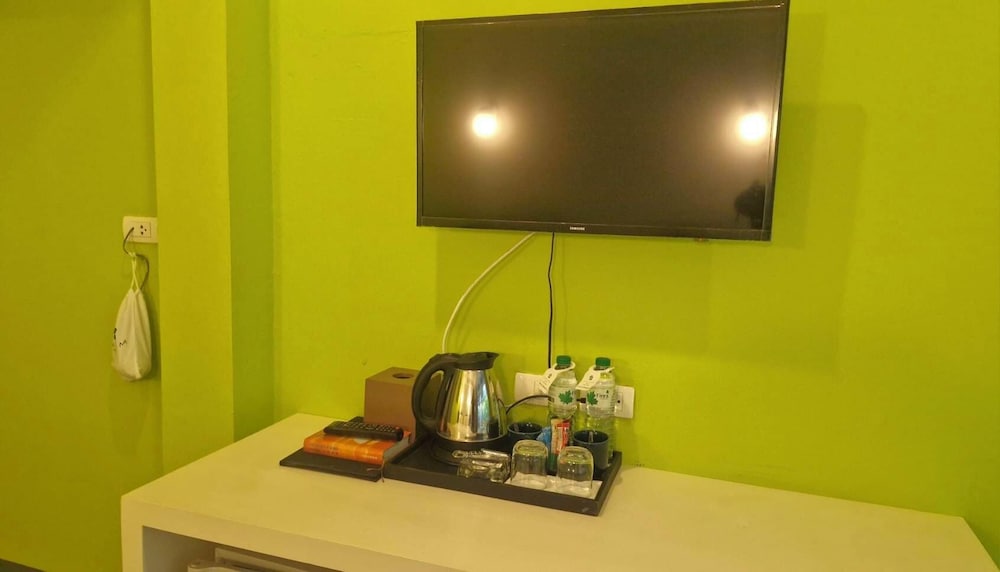 Deluxe Room - Photo 22