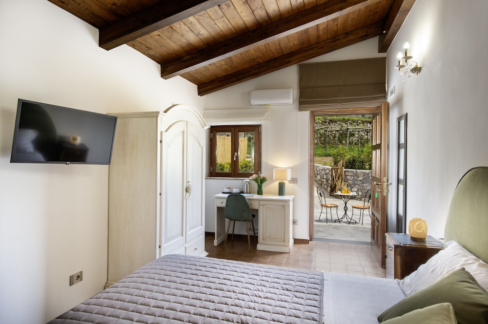 Quadruple Room, Garden View