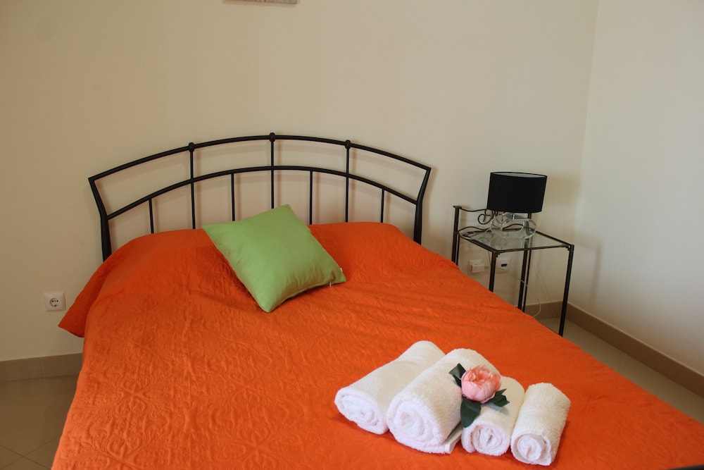 Apartment, 3 Bedrooms, Balcony, Sea View