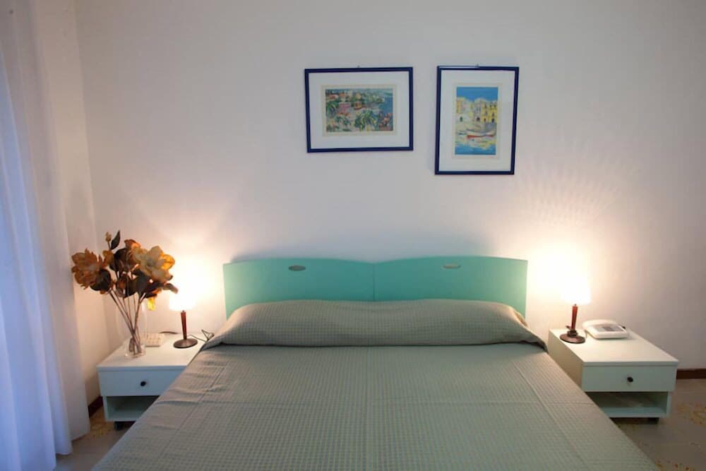 Triple Room - Photo 1