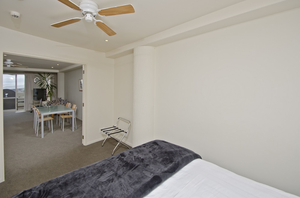 Apartment, 1 Bedroom, Partial Sea View photo 1