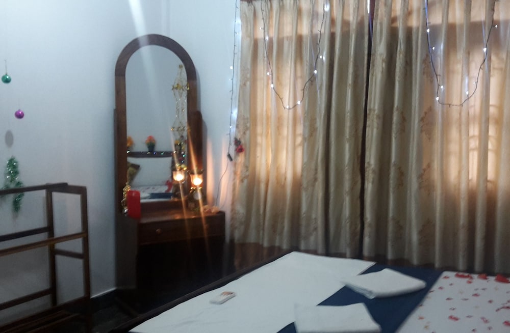 Standard Single Room, Balcony, City View photo 1