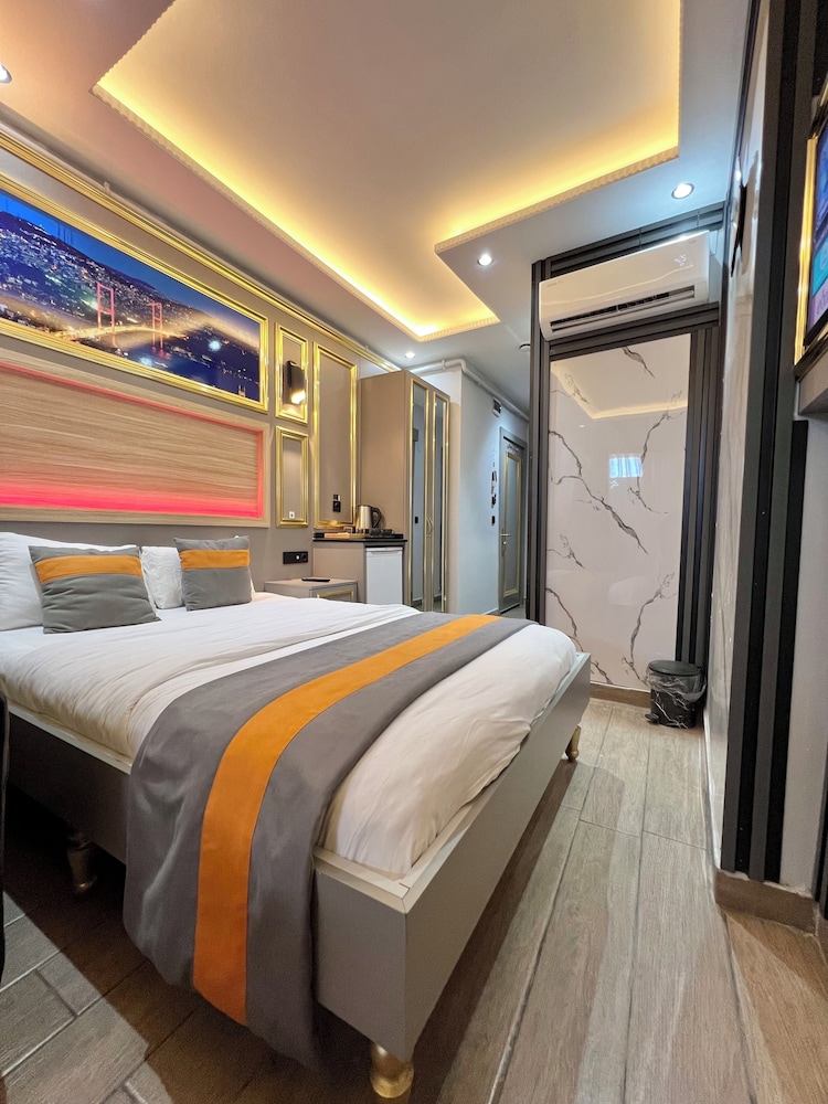 Deluxe Studio, 1 Double Bed with Sofa bed photo 1
