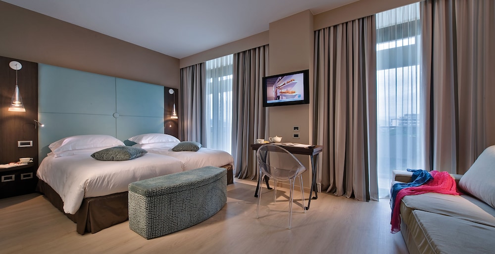 Basic Double or Twin Room photo 2
