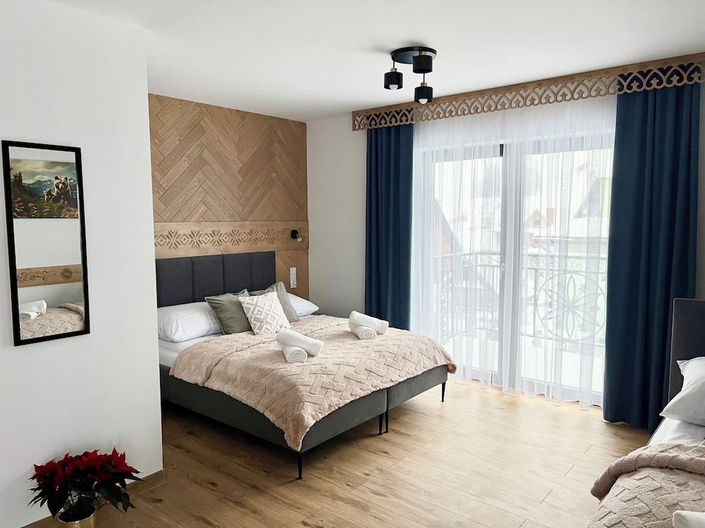 Standard Studio Suite, 1 Bedroom, Kitchenette, Mountainside (9)