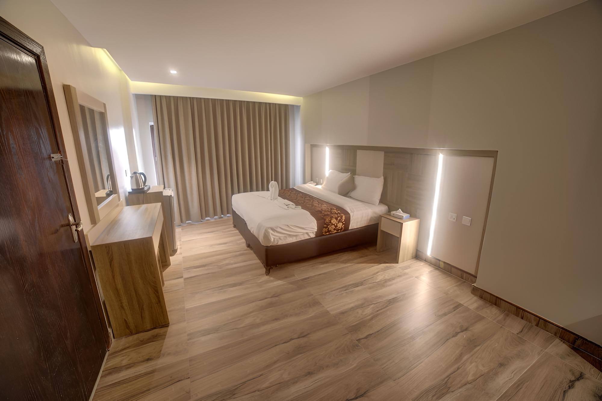 Standard Double or Twin Room photo 1