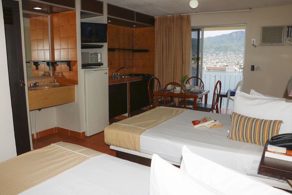 Superior Suite, Ocean View - Photo 3
