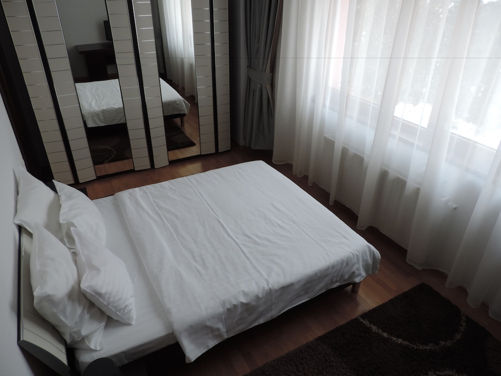 Apartment, 2 Bedrooms, Balcony