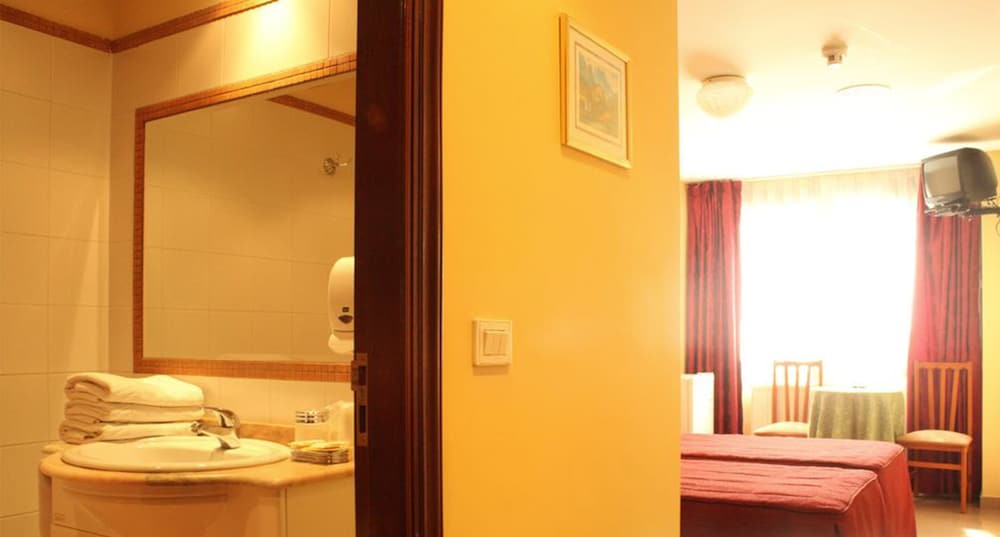 Single Room photo 3