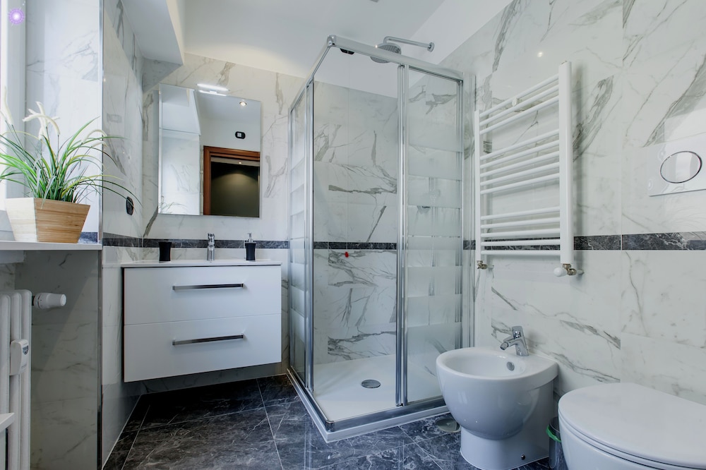 Superior Room, 1 Bedroom, Non Smoking, Ensuite photo 2