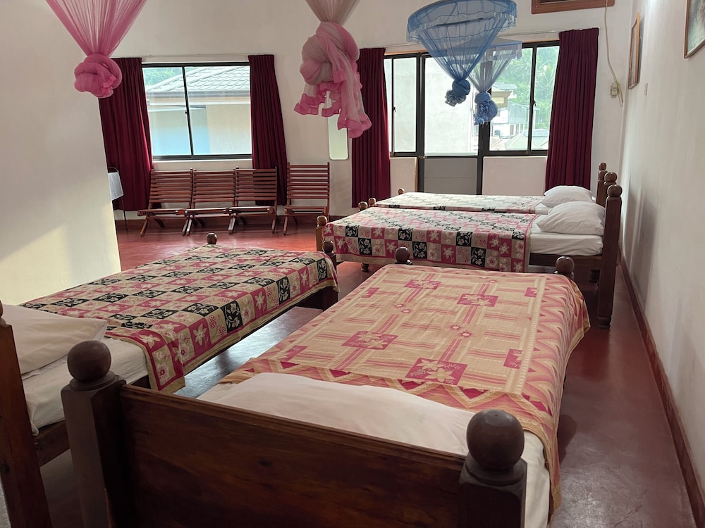4 seperate bed room only