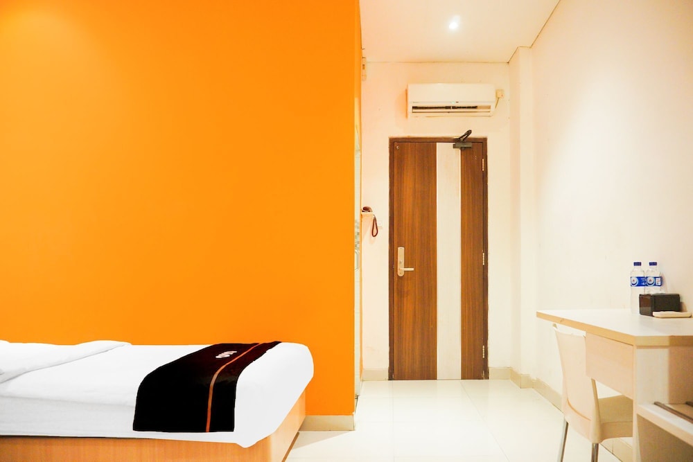 Deluxe Twin Room photo 2
